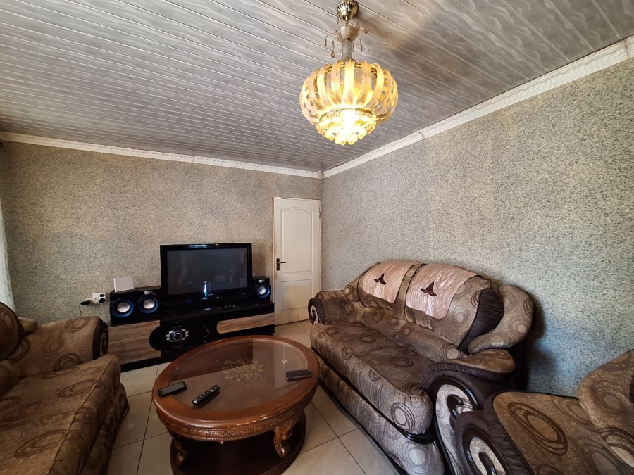 2 Bedroom Property for Sale in Karlienpark North West